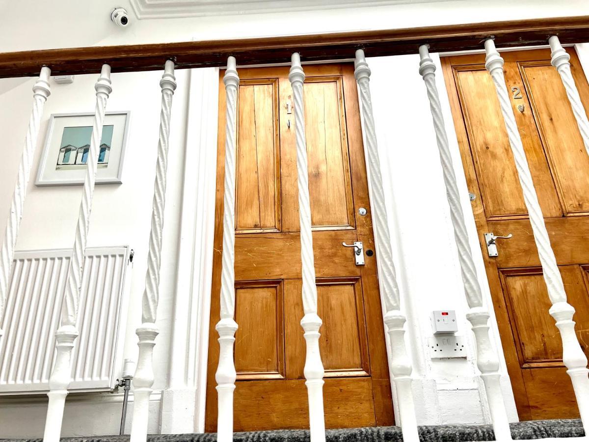 Bythesea Guest House แอร์ ภายนอก รูปภาพ
